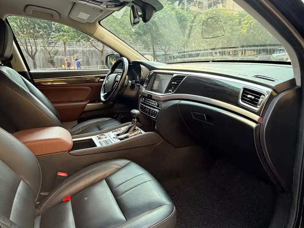 GAC Motor Trumpchi GS8 — фото 9