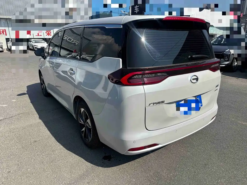 GAC Motor Trumpchi M6 — фото 13