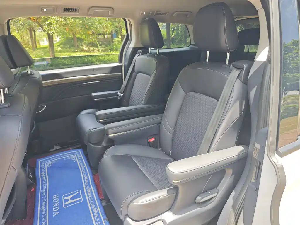 GAC Motor Trumpchi M8 — фото 10