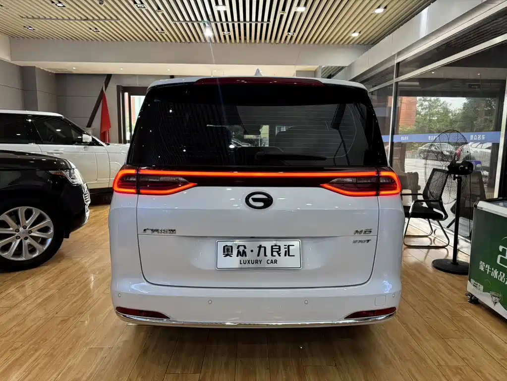 GAC Motor Trumpchi M6 — фото 13