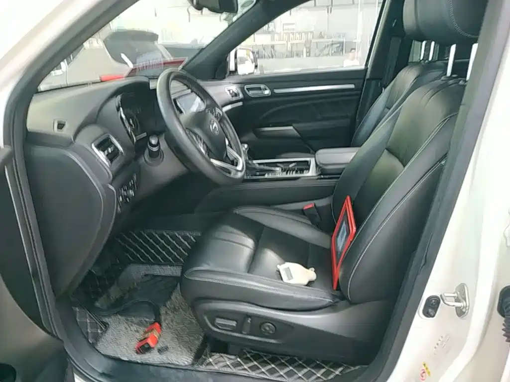 GAC Motor Trumpchi GS8 — фото 15