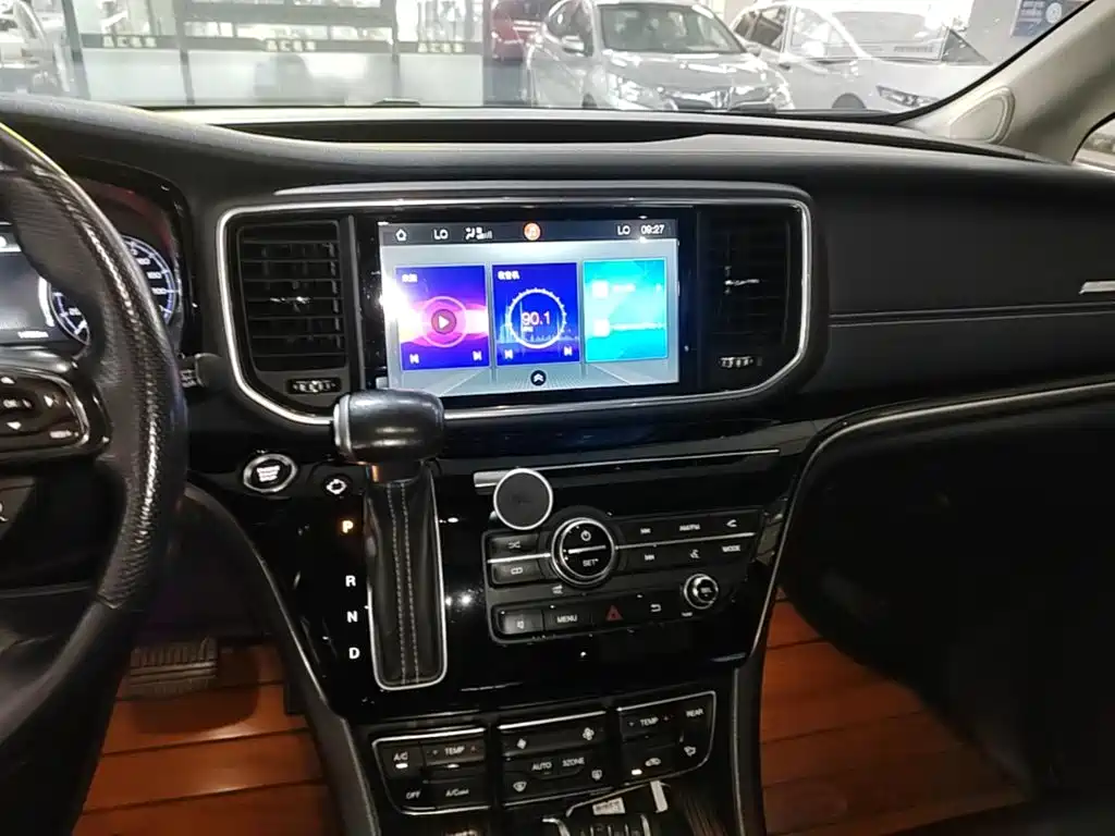 GAC Motor Trumpchi M8 — фото 13