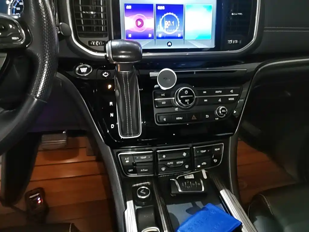 GAC Motor Trumpchi M8 — фото 14