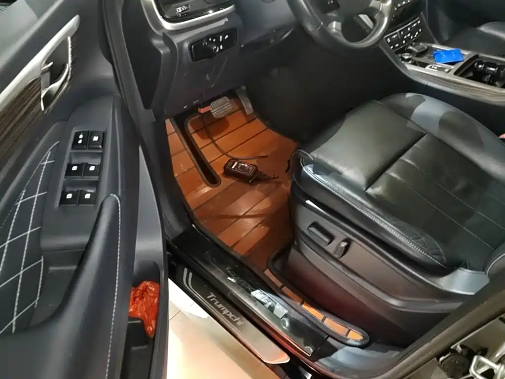 GAC Motor Trumpchi M8 — фото 16