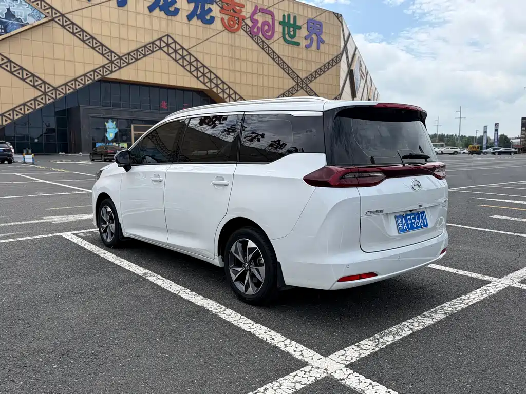 GAC Motor Trumpchi M6 — фото 6