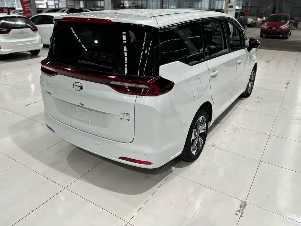 GAC Motor Trumpchi M6 — фото 18