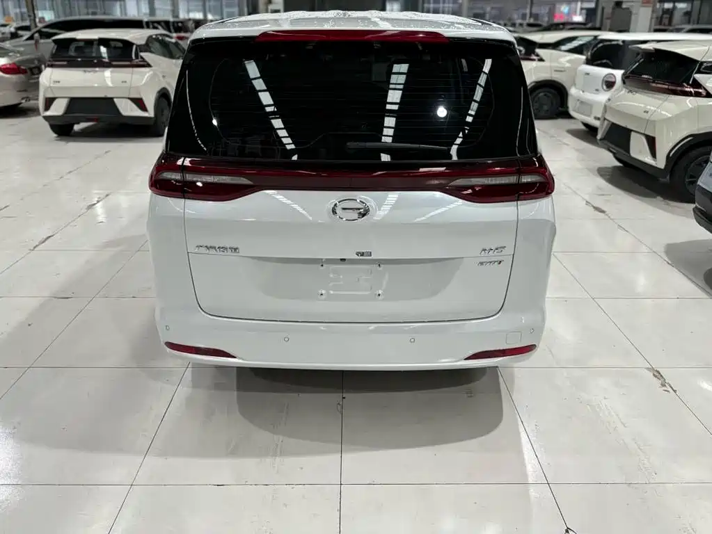 GAC Motor Trumpchi M6 — фото 19