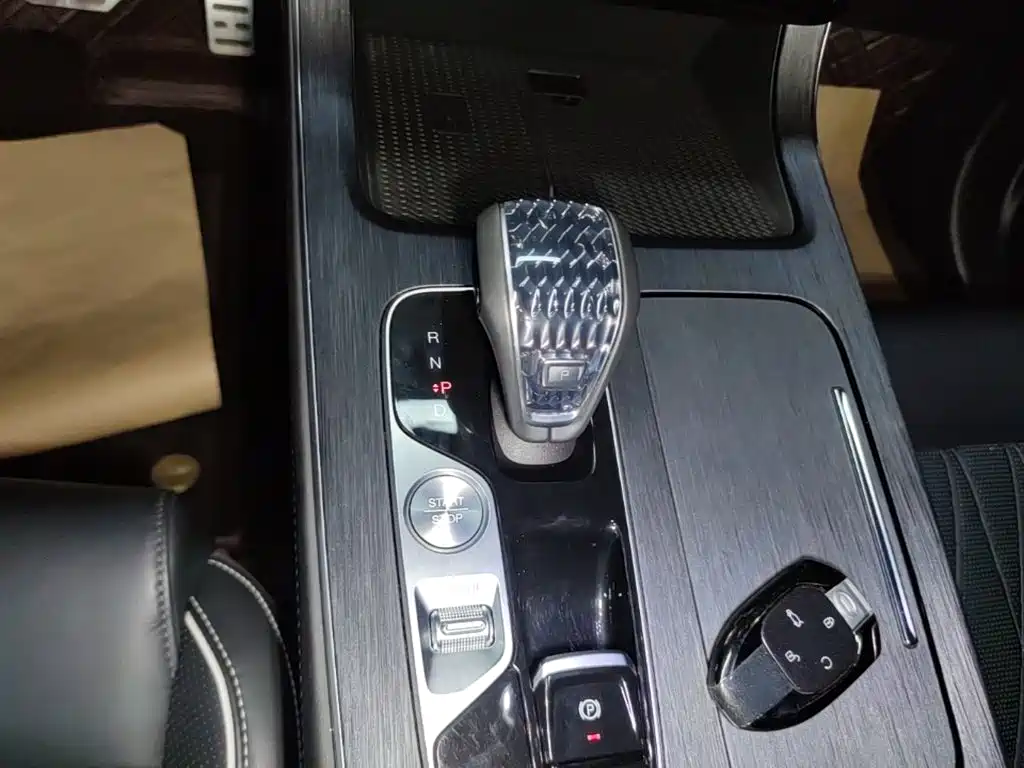 GAC Motor Trumpchi GS8 — фото 14