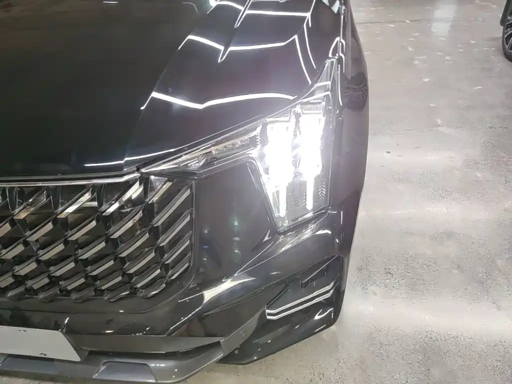 GAC Motor Trumpchi GS8 — фото 24