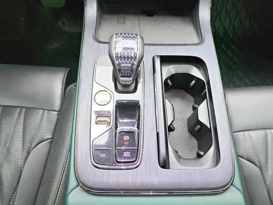 GAC Motor Trumpchi GS8 — фото 16