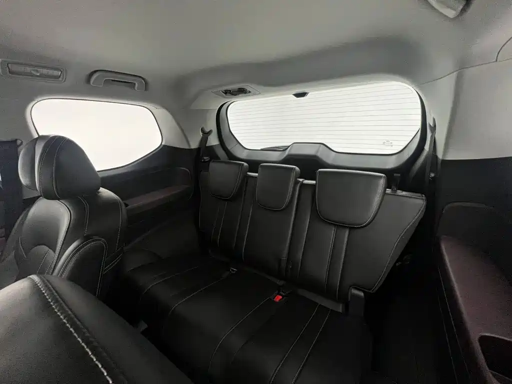 GAC Motor Trumpchi M6 — фото 20