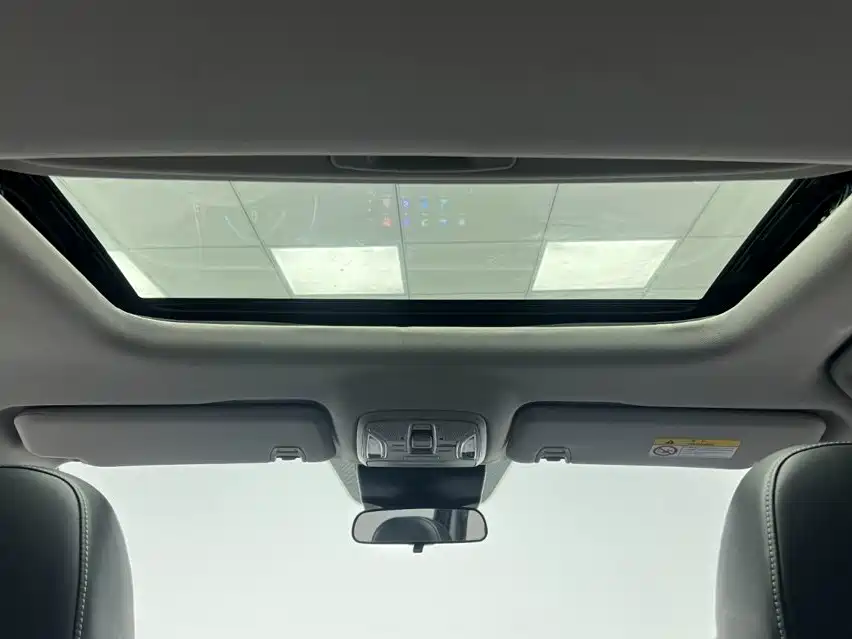 GAC Motor Trumpchi M6 — фото 23