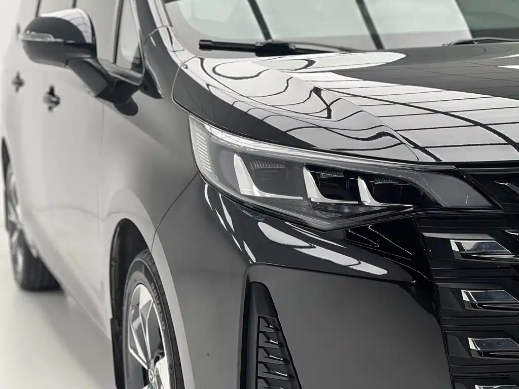 GAC Motor Trumpchi M6 — фото 4