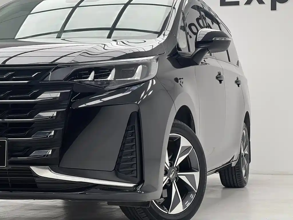 GAC Motor Trumpchi M6 — фото 6