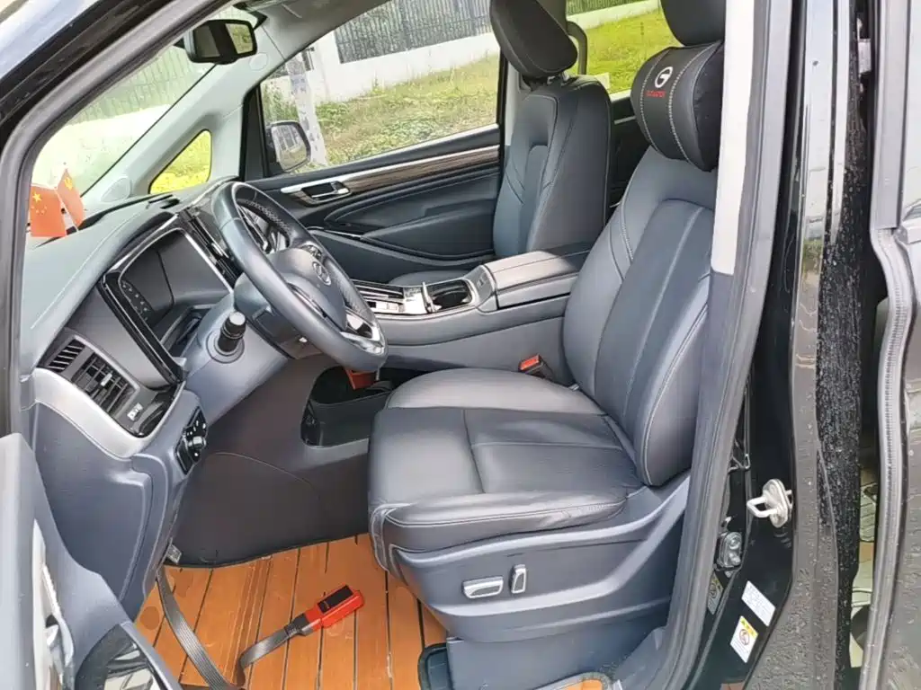GAC Motor Trumpchi M8 — фото 15