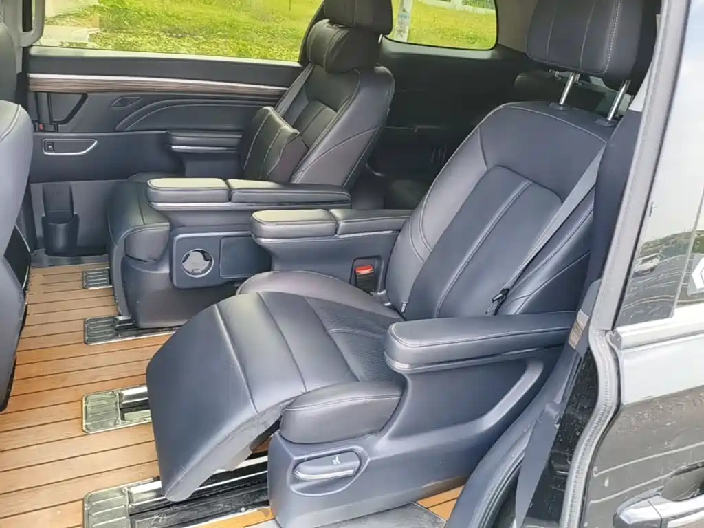 GAC Motor Trumpchi M8 — фото 17