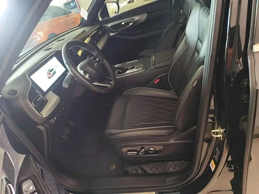 GAC Motor Trumpchi GS8 — фото 15