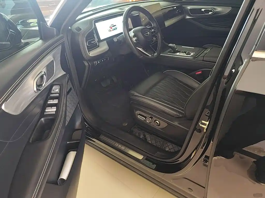 GAC Motor Trumpchi GS8 — фото 16