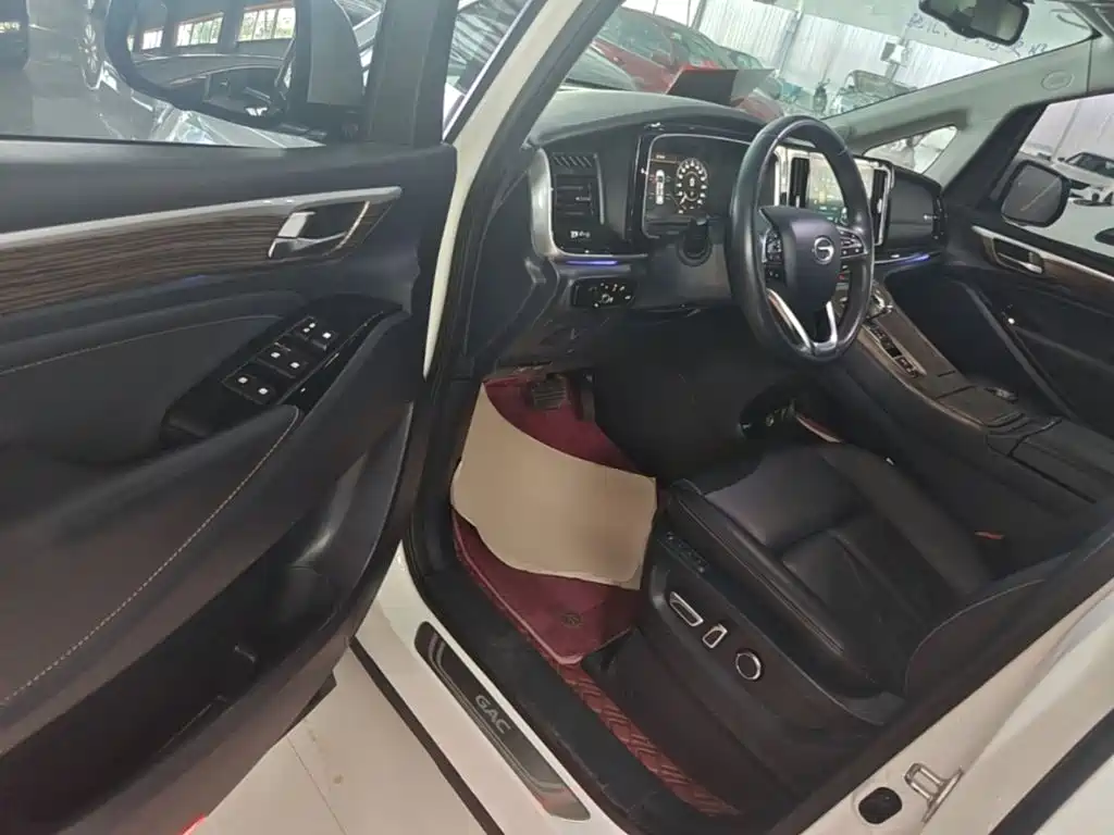 GAC Motor Trumpchi M8 — фото 16