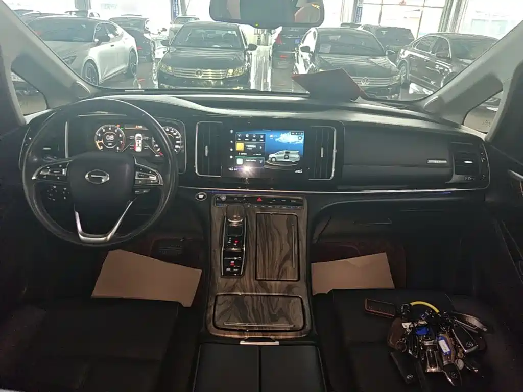 GAC Motor Trumpchi M8 — фото 10