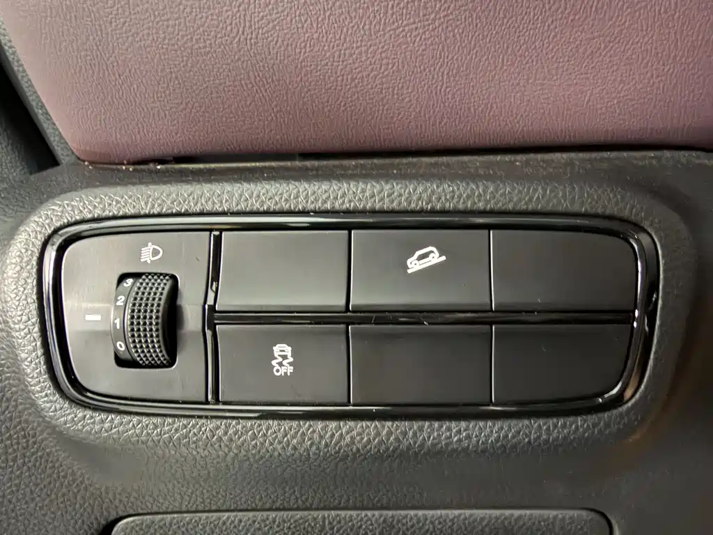 GAC Motor Trumpchi M6 — фото 18