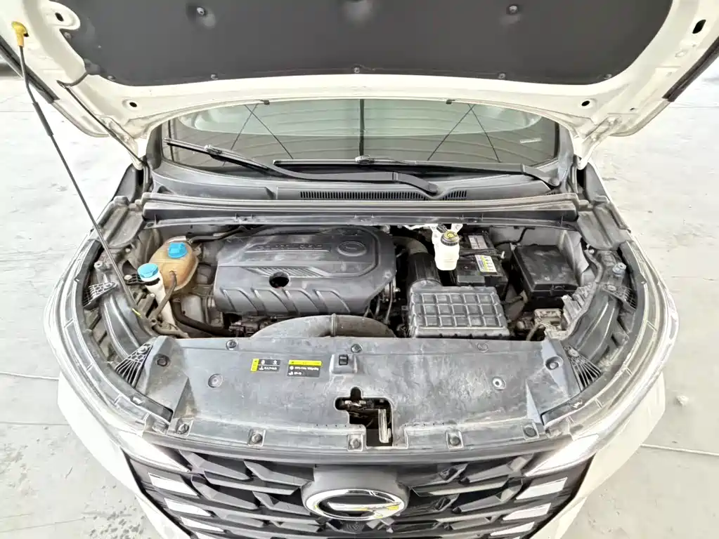 GAC Motor Trumpchi M6 — фото 10