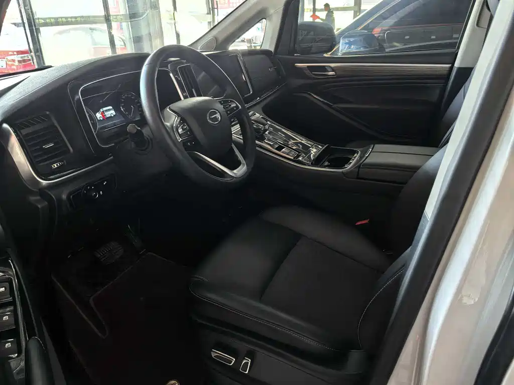 GAC Motor Trumpchi M8 — фото 7