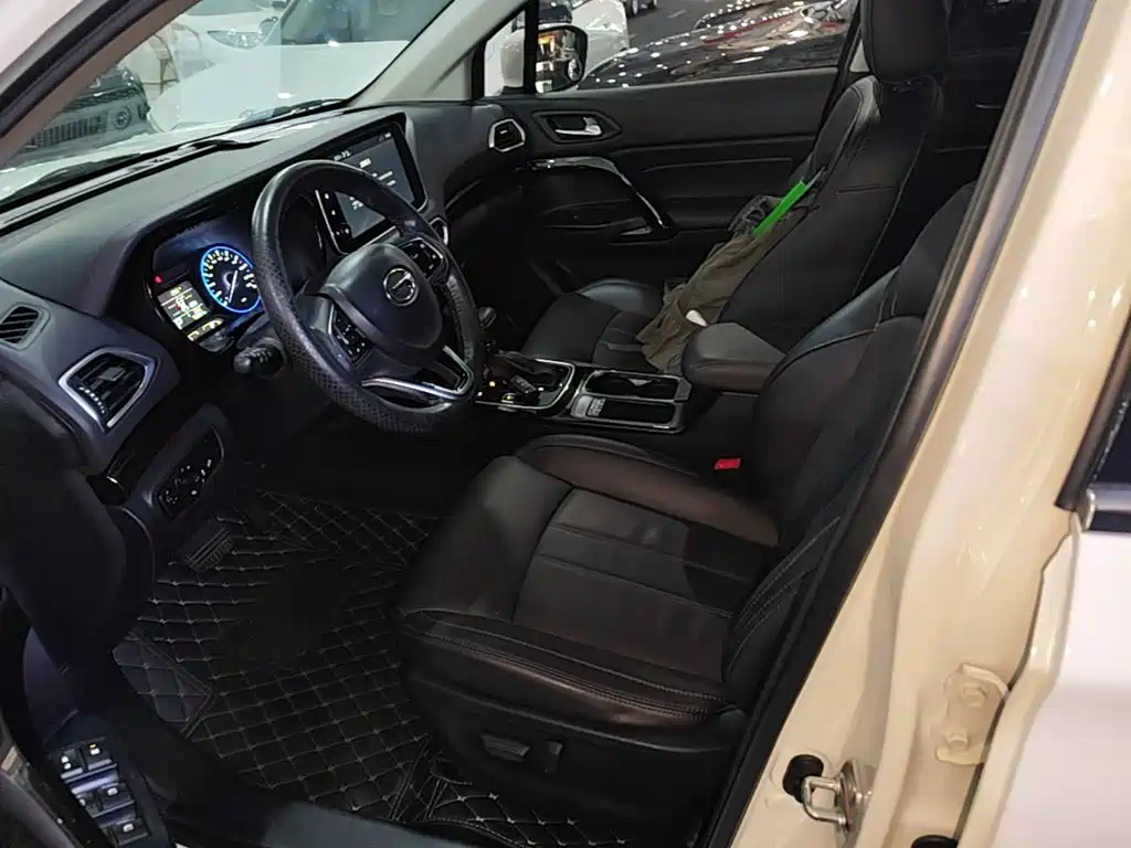 GAC Motor Trumpchi GS4 — фото 15