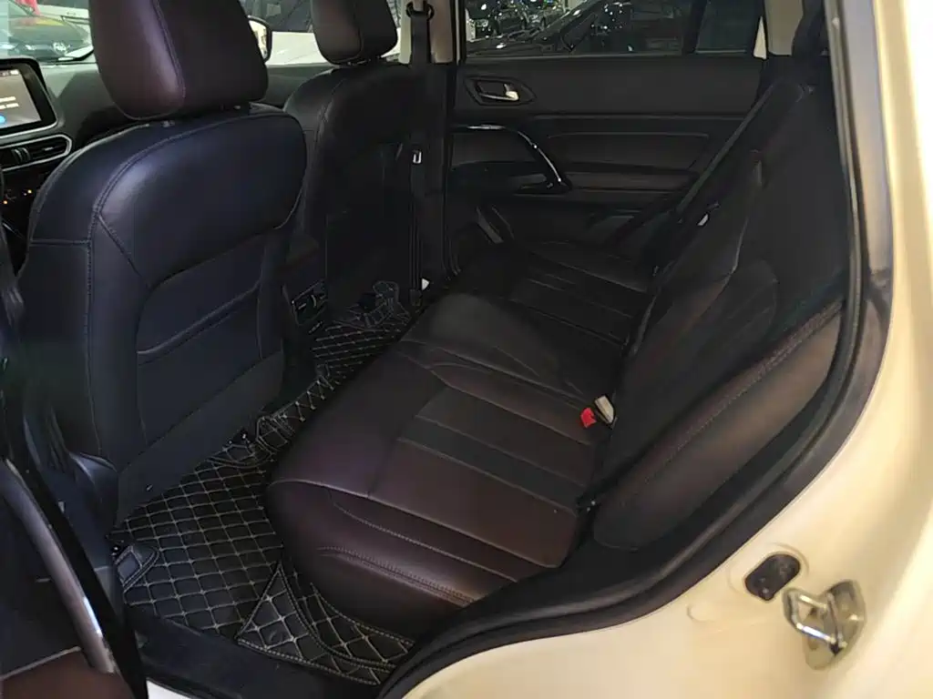 GAC Motor Trumpchi GS4 — фото 17