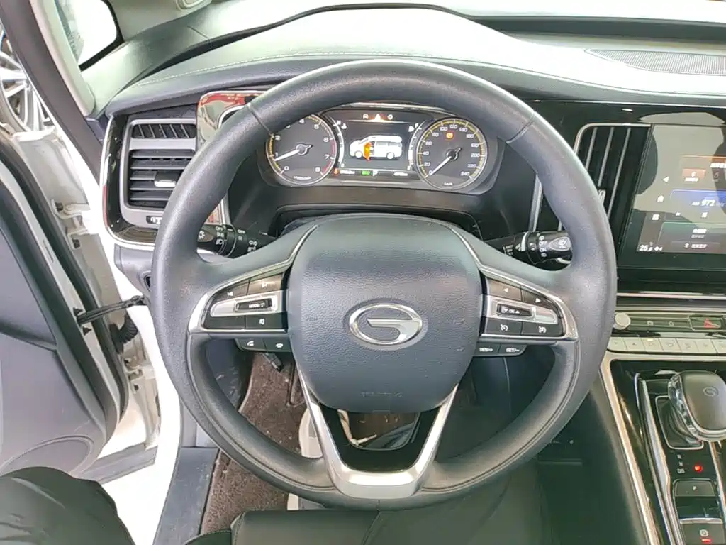 GAC Motor Trumpchi M8 — фото 11