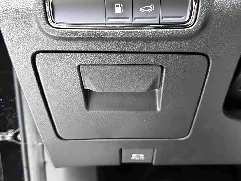 GAC Motor Trumpchi GS8 — фото 16
