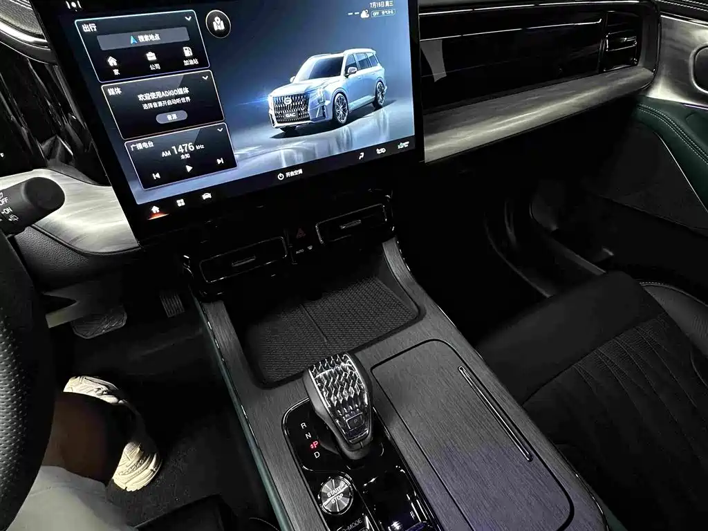 GAC Motor Trumpchi GS8 — фото 25