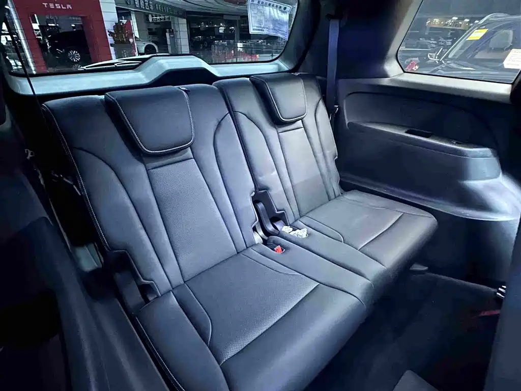 GAC Motor Trumpchi GS8 — фото 32