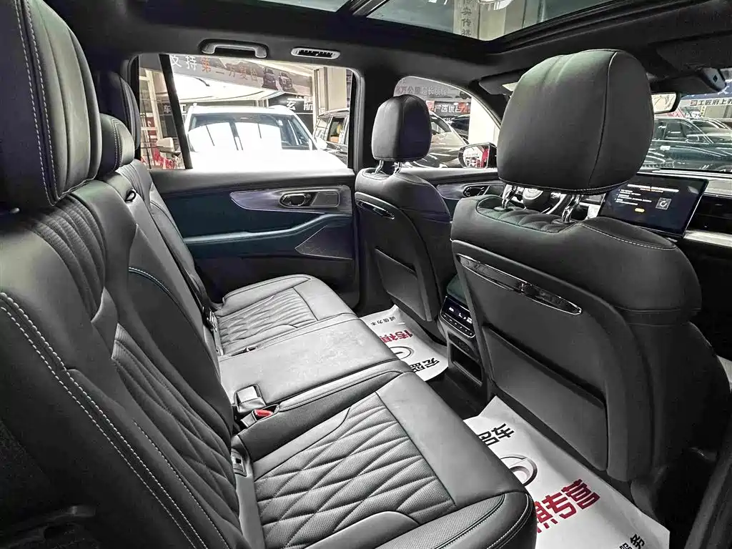 GAC Motor Trumpchi GS8 — фото 33