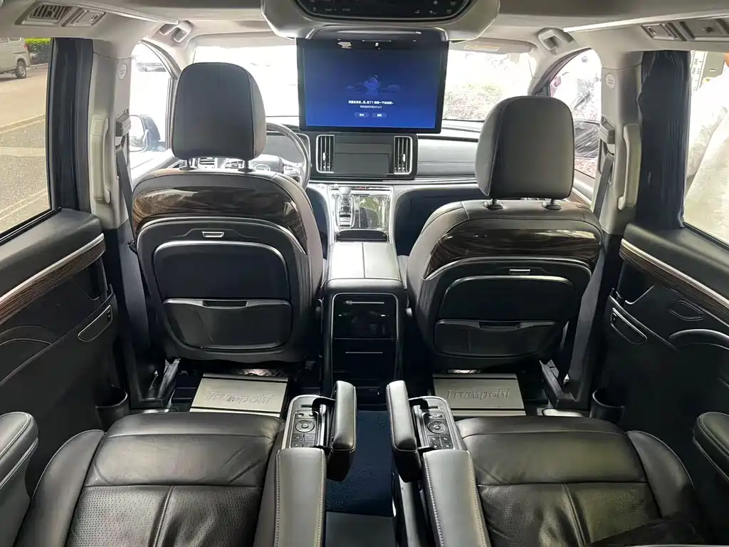 GAC Motor Trumpchi M8 — фото 5
