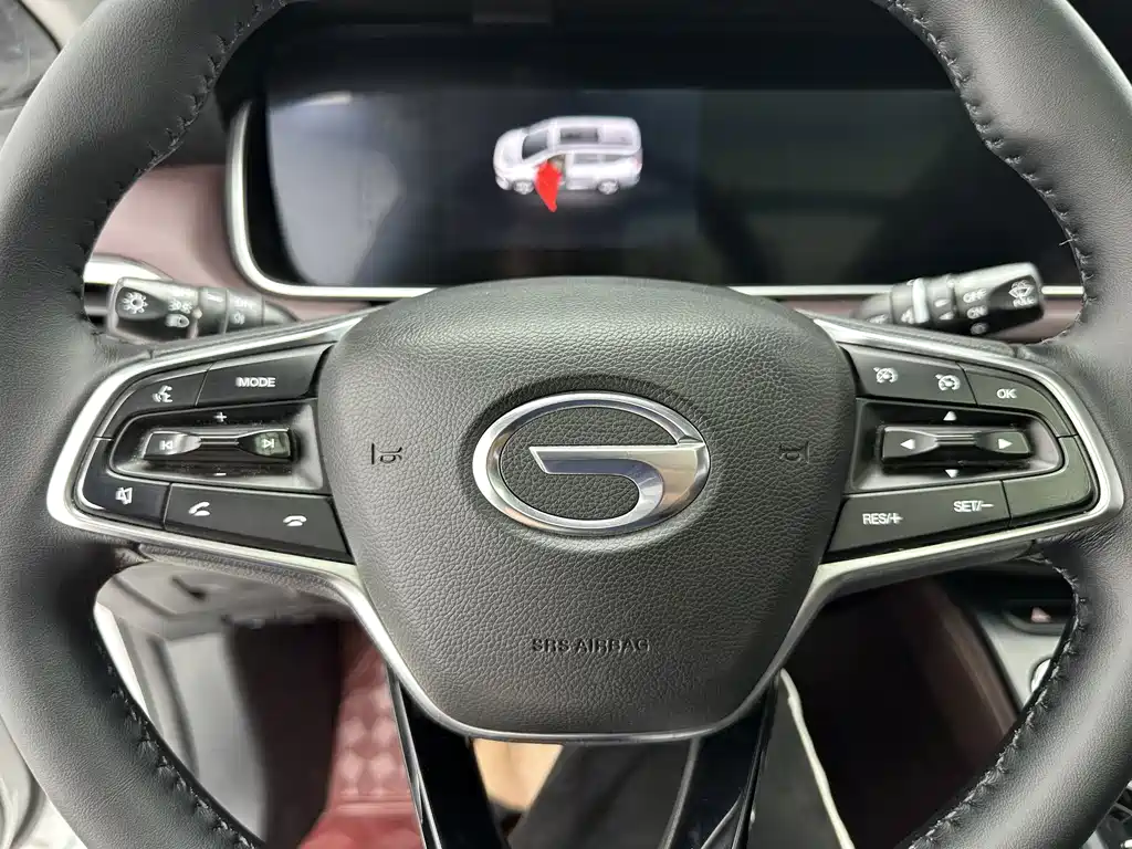 GAC Motor Trumpchi M6 — фото 13