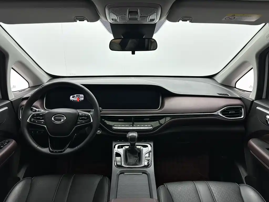 GAC Motor Trumpchi M6 — фото 7
