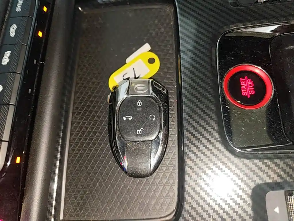 GAC Motor Shadow Leopard — фото 9