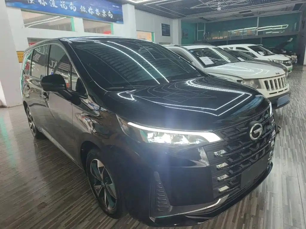 GAC Motor Trumpchi M6 — фото 4