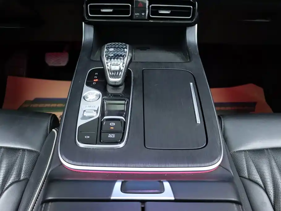 GAC Motor Trumpchi GS8 — фото 25