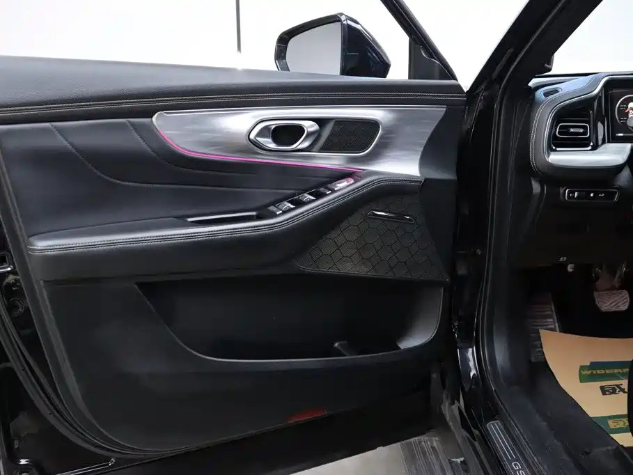 GAC Motor Trumpchi GS8 — фото 10