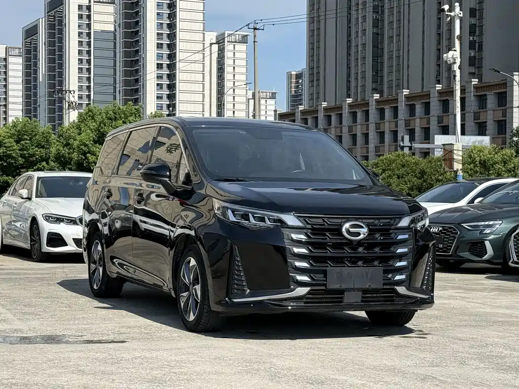 GAC Motor Trumpchi M6 — фото 3