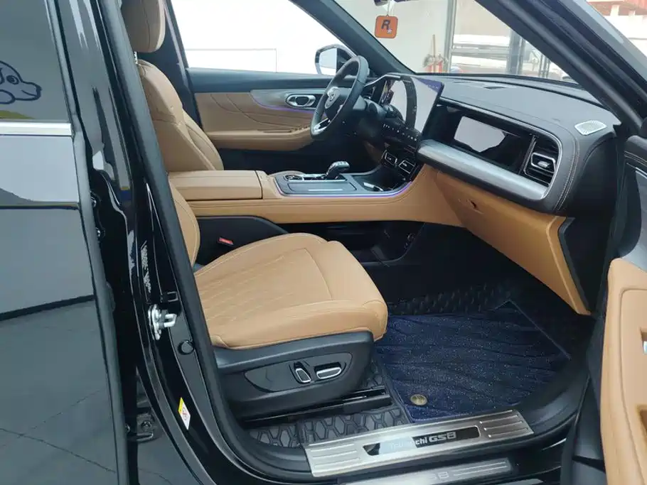 GAC Motor Trumpchi GS8 — фото 8