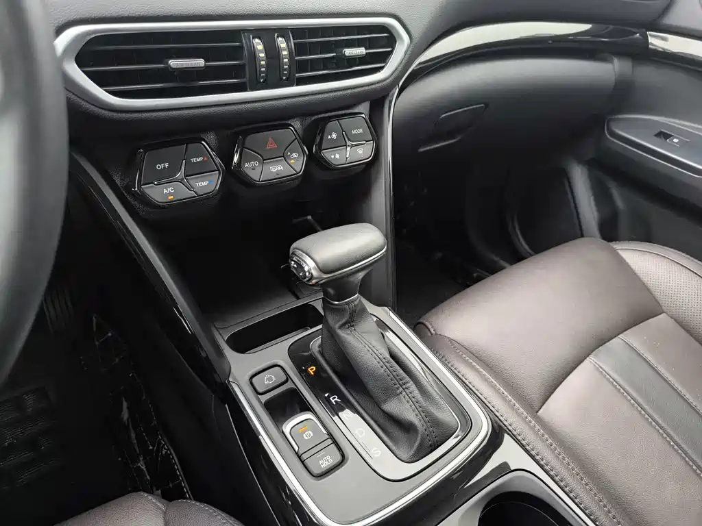 GAC Motor Trumpchi GS4 — фото 18