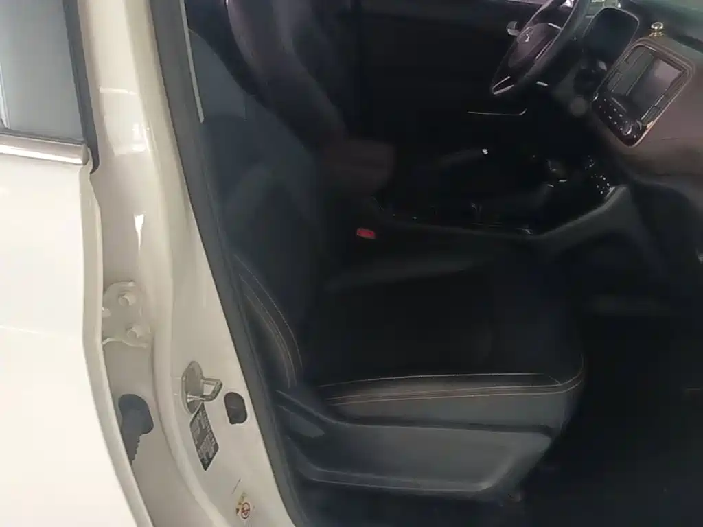 GAC Motor Trumpchi GS3 — фото 25
