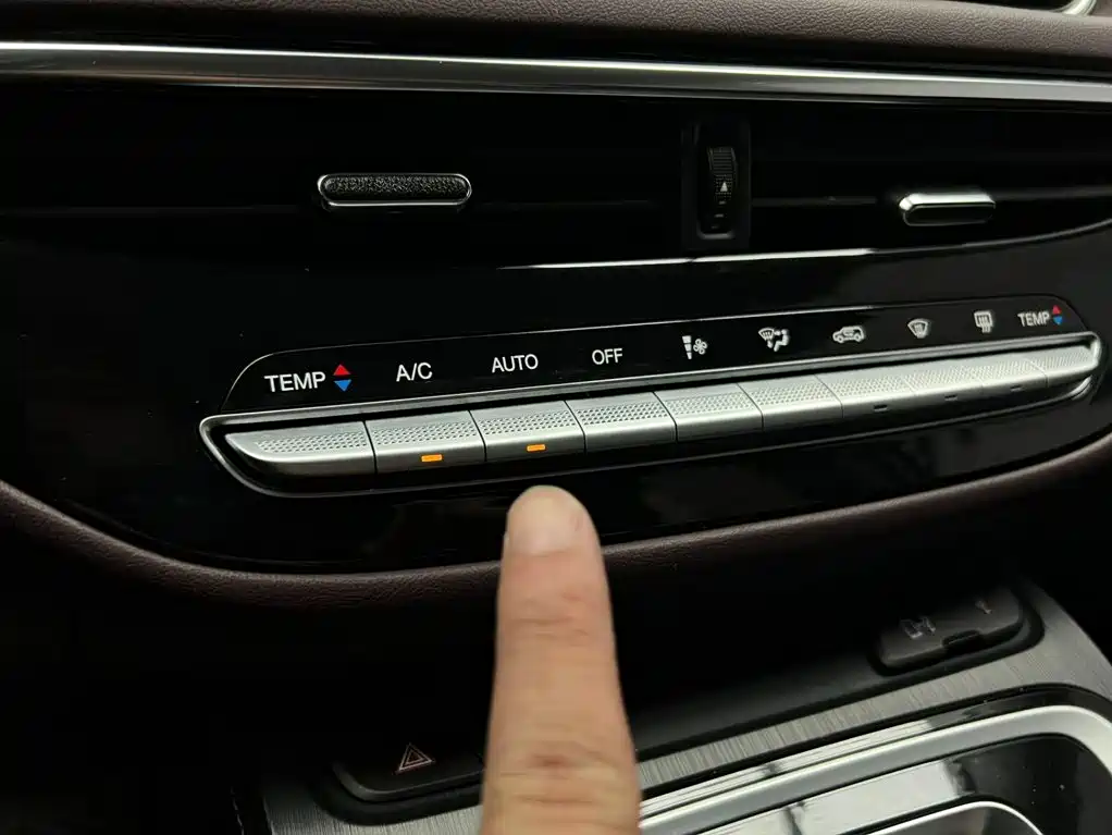 GAC Motor Trumpchi M6 — фото 6