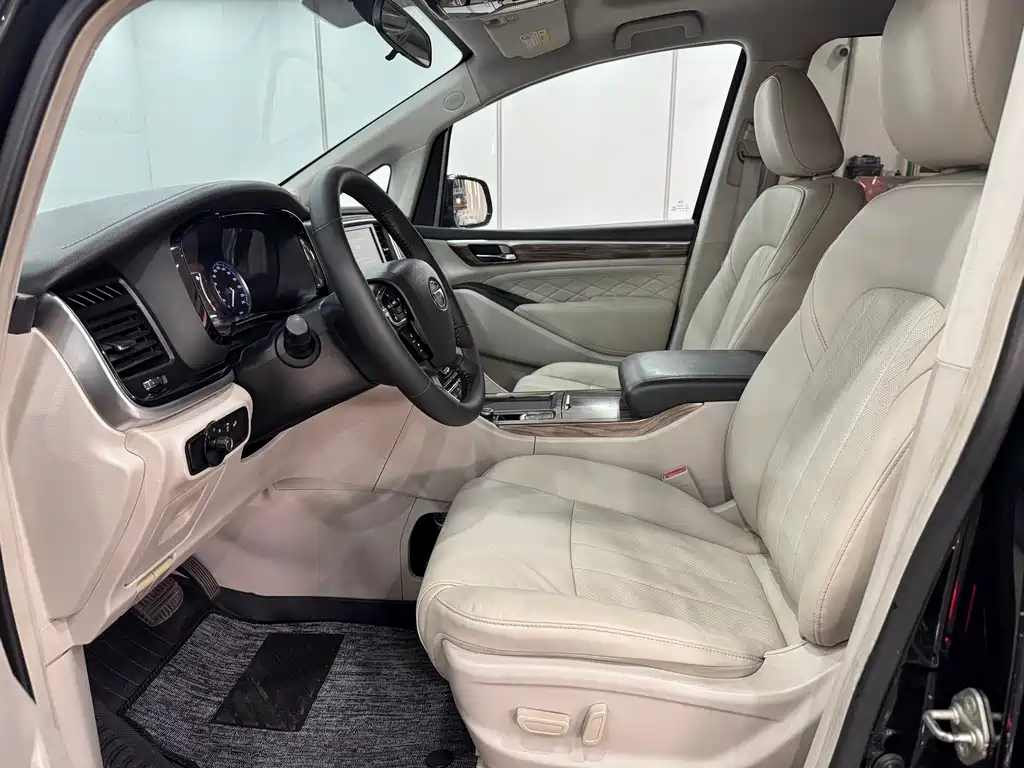 GAC Motor Trumpchi M8 — фото 8