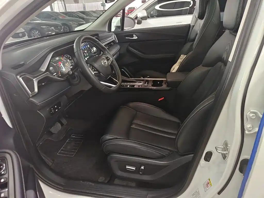 GAC Motor Trumpchi GS4 — фото 15