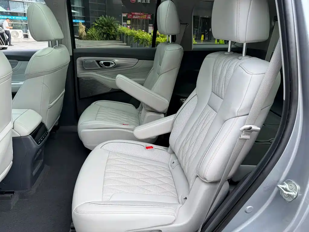 GAC Motor Trumpchi GS8 — фото 10