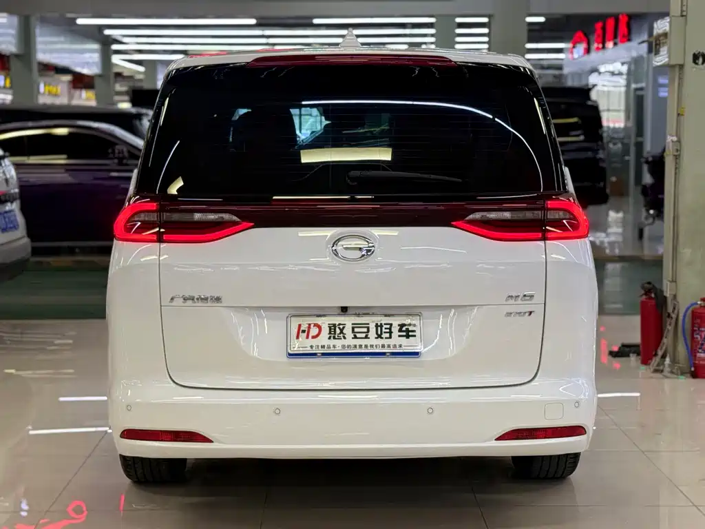 GAC Motor Trumpchi M6 — фото 5